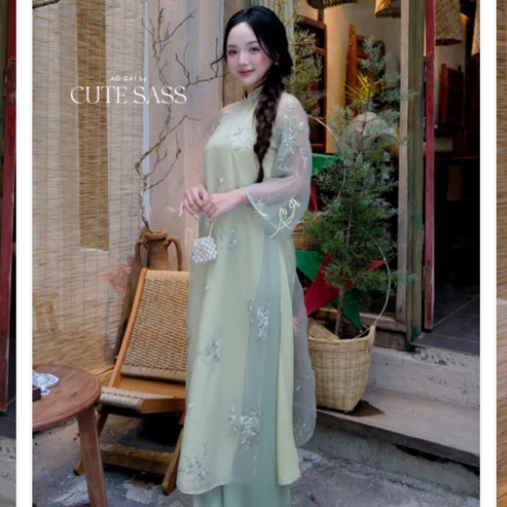 Light Green Shifted High Collar Embroidery Chrysanthemum Bow Sleeves Pearls
